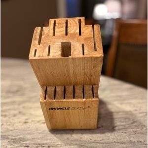 Miracle blade knife block
